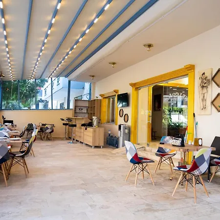 Ikarushotel Hotel 2*