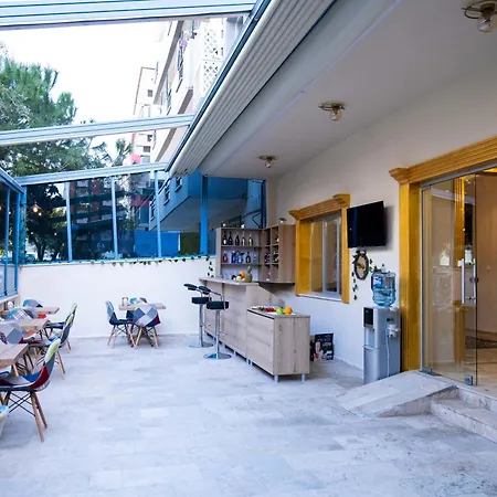 Ikarushotel Hotel 2*