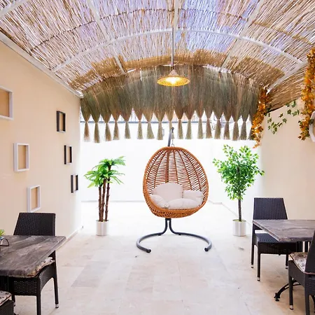 Ikarushotel 2* Aidim