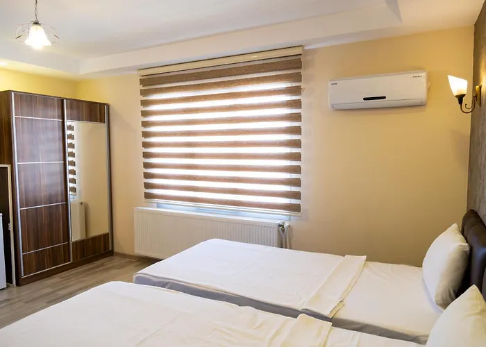 Hotel Ikarushotel 2*